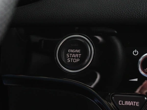 Внедорожник Kia Sportage 2016 года, 1664000 рублей, Красный Пахарь