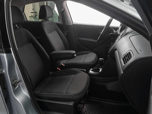 Седан Volkswagen Polo 2015 года, 899000 рублей, Тюмень