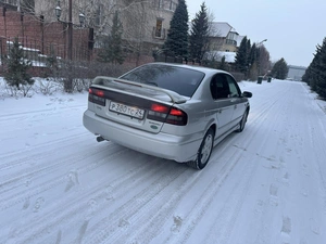 Седан Subaru Legacy 2000 года, 595000 рублей, 