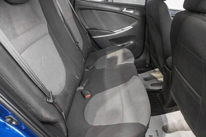 Седан Hyundai Solaris 2011 года, 629000 рублей, Барнаул