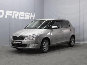 Хетчбэк Skoda Fabia 2010 года, 590000 рублей, Омск