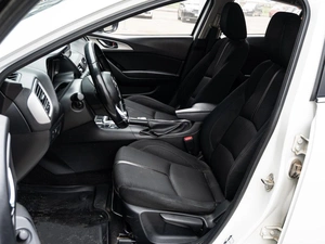 Седан Mazda 3 2018 года, 1590000 рублей, Краснодар