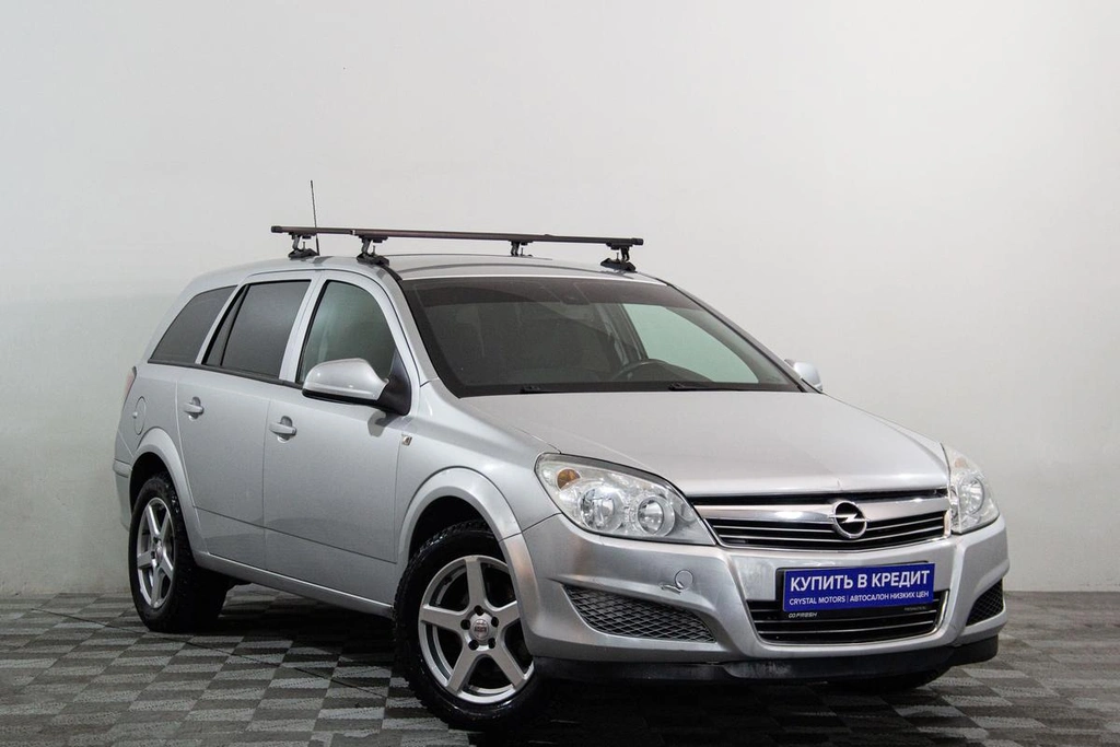 Универсал Opel Astra 2011 года, 659000 рублей, Сургут