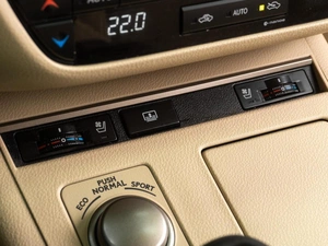 Седан Lexus ES 2014 года, 2729000 рублей, Тюмень