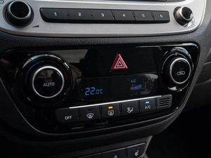 Седан Hyundai Solaris 2018 года, 1770000 рублей, Краснодар