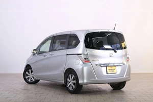 Минивэн Honda Freed 2013 года, 1149000 рублей, Омск