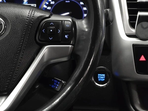 Внедорожник Toyota Highlander 2014 года, 2680000 рублей, Красноярск