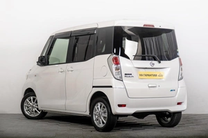 Хетчбэк Nissan Dayz Roox 2016 года, 999000 рублей, Томск