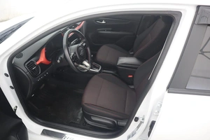Хэтчбек Kia Rio 2021 года, 1825000 рублей, Орёл