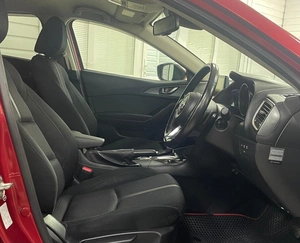 Седан Mazda Axela 2016 года, 1320000 рублей, Ачинск