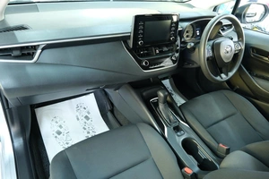 Седан Toyota Corolla 2019 года, 2299000 рублей, Омск