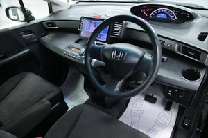 Минивэн Honda Freed 2011 года, 1013000 рублей, Солонцы