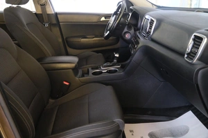 Внедорожник Kia Sportage 2016 года, 1999000 рублей, Омск