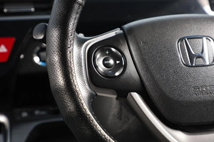 Минивэн Honda Stepwgn Spada 2015 года, 1809000 рублей, Новосибирск