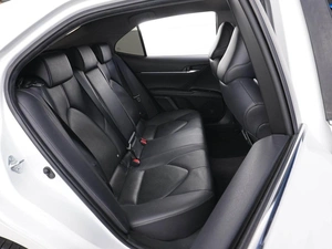 Седан Toyota Camry 2021 года, 3199050 рублей, Москва