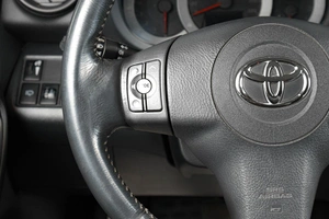 Внедорожник Toyota RAV4 2009 года, 1299000 рублей, Тюмень