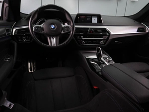 Седан BMW 5 серия 2019 года, 4240000 рублей, Воронеж