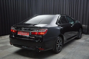 Седан Toyota Camry 2016 года, 2350000 рублей, Красноярск