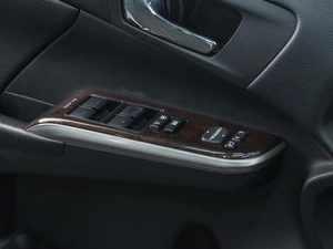 Седан Toyota Camry 2017 года, 2429000 рублей, Сургут