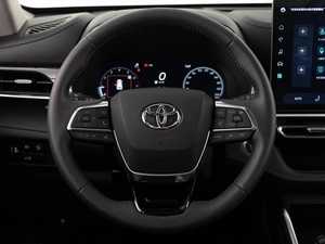 Внедорожник Toyota Highlander 2025 года, 5997077 рублей, Москва