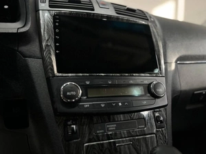 Седан Toyota Avensis 2009 года, 1049000 рублей, Красноярск