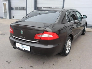 Седан Skoda Superb 2012 года, 1010000 рублей, Железногорск