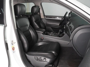 Внедорожник Volkswagen Touareg 2012 года, 1470000 рублей, Минеральные Воды