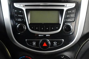 Седан Hyundai Solaris 2013 года, 769000 рублей, Тюмень