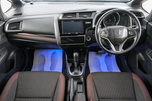 Хетчбэк Honda Fit 2018 года, 1759000 рублей, Красноярск