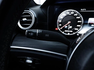 Седан Mercedes-benz E-класс 2019 года, 2998000 рублей, Ставрополь