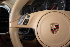 Внедорожник Porsche Cayenne 2011 года, 2249000 рублей, Пермь