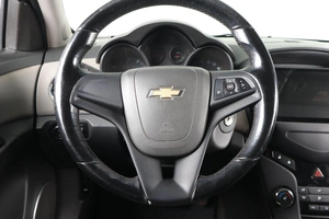 Седан Chevrolet Cruze 2010 года, 569000 рублей, Пермь