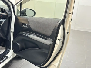 Минивэн Toyota Sienta 2020 года, 1727000 рублей, Красноярск