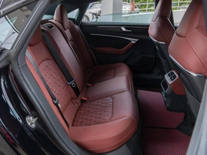 Лифтбек Audi A7 2023 года, 6400000 рублей, Волгоград