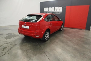Хэтчбек Ford Focus 2011 года, 810000 рублей, Курск