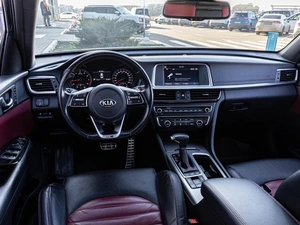 Седан Kia Optima 2019 года, 2498000 рублей, Краснодар