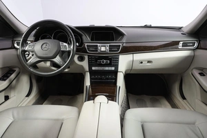 Седан Mercedes-benz E-класс 2014 года, 2149000 рублей, Новосибирск