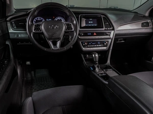 Седан Hyundai Sonata 2018 года, 1734000 рублей, Воронеж