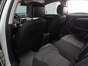 Седан Volkswagen Passat 2012 года, 1539000 рублей, Воронеж