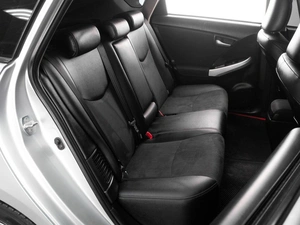 Лифтбек Toyota Prius 2013 года, 1449000 рублей, Тюмень