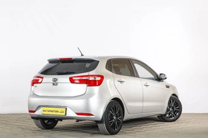Хетчбэк Kia Rio 2013 года, 899000 рублей, Тюмень