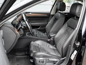 Седан Volkswagen Passat 2017 года, 2370000 рублей, Краснодар