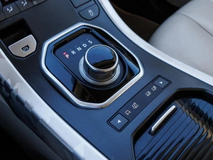 Внедорожник Land Rover Range Rover Evoque 2012 года, 1930000 рублей, Большой Сочи