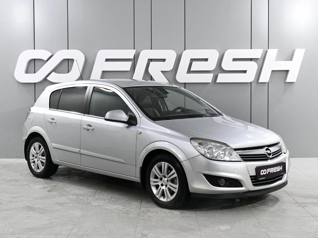 Хетчбэк Opel Astra 2010 года, 579000 рублей, Аксай