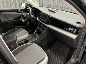 Внедорожник Volkswagen Taos 2022 года, 2080000 рублей, Красноярск