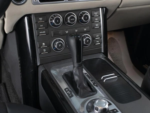 Внедорожник Land Rover Range Rover 2010 года, 2210000 рублей, Омск