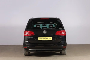 Минивэн Volkswagen Sharan 2013 года, 1389000 рублей, Новосибирск