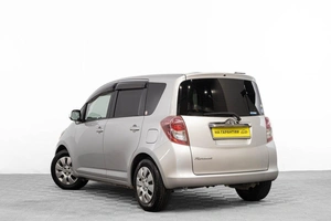 Хетчбэк Toyota Ractis 2009 года, 599000 рублей, Барнаул