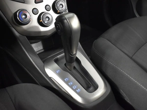 Хетчбэк Chevrolet Aveo 2013 года, 823200 рублей, Казань