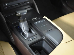 Седан Lexus ES 2021 года, 3386100 рублей, Казань